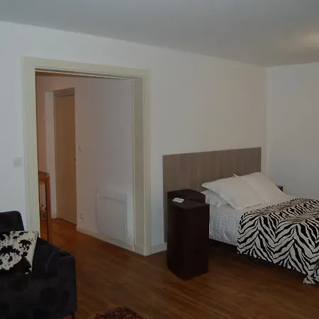 Suit'home Foch Apartment