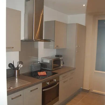 Suit'home Foch Apartman